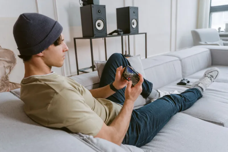 Tap It Out: Why Doctors and Therapists Are Starting to Take Casual Gaming Seriously as a Stress Tool